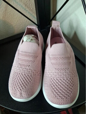 Lucky Brand Kids Light Pink Knit Slip-on Sneakers NEW size 12M US